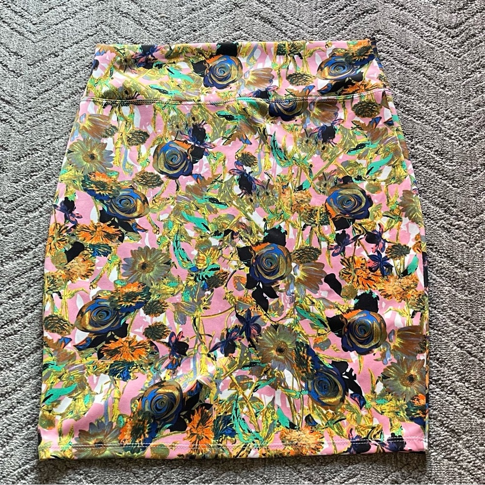 Pencil skirt
